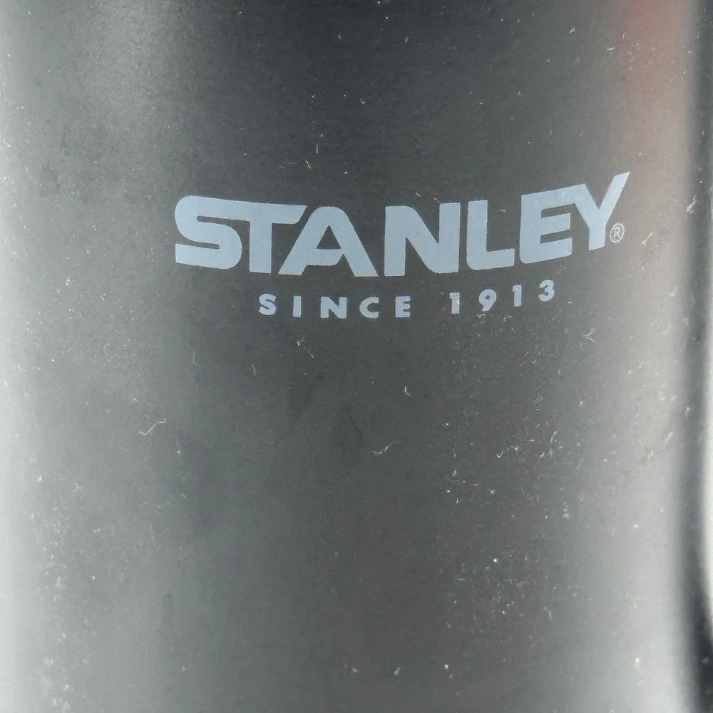 STANLEY BIG GRIP Beer Stein 24 OZ Adventure Series Vacuum Insulated Hot/Cold - Picture 2 of 11